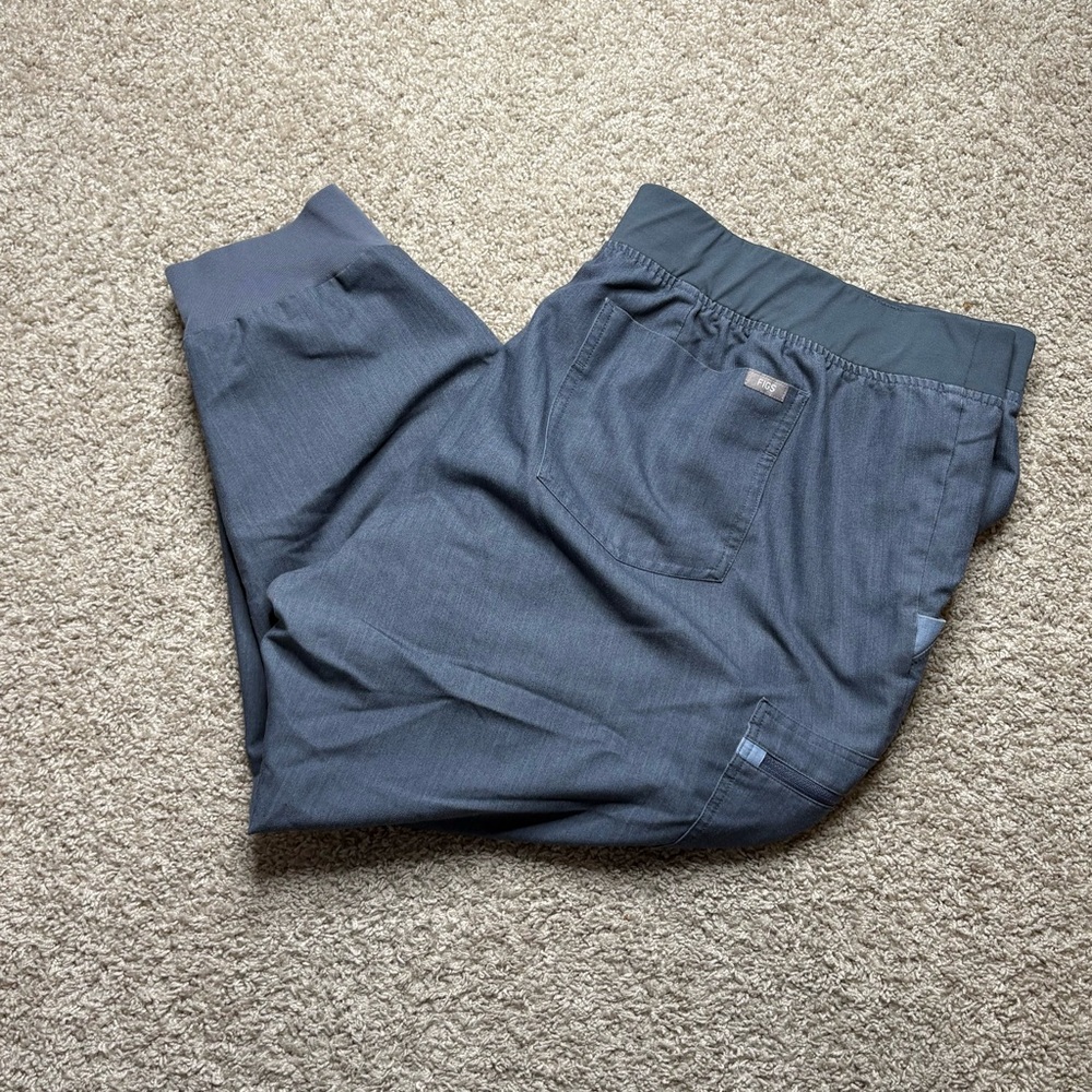 FIGS Zamora Joggers - Petite